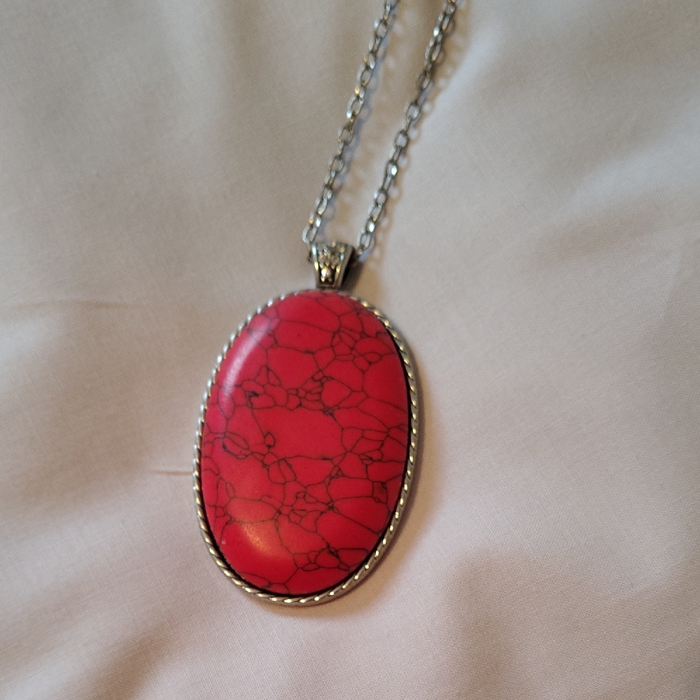 Elegant Red Pendant Necklace